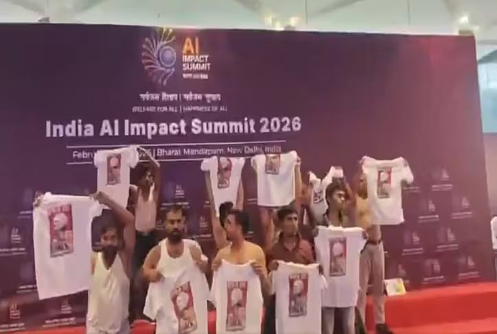 AI மாநாடு: `காங்கிரஸ் நடத்திய போராட்டத்தில் சதி - ராகுல் காந்திக்கு எதிராக கருப்புகொடி காட்டிய பாஜக