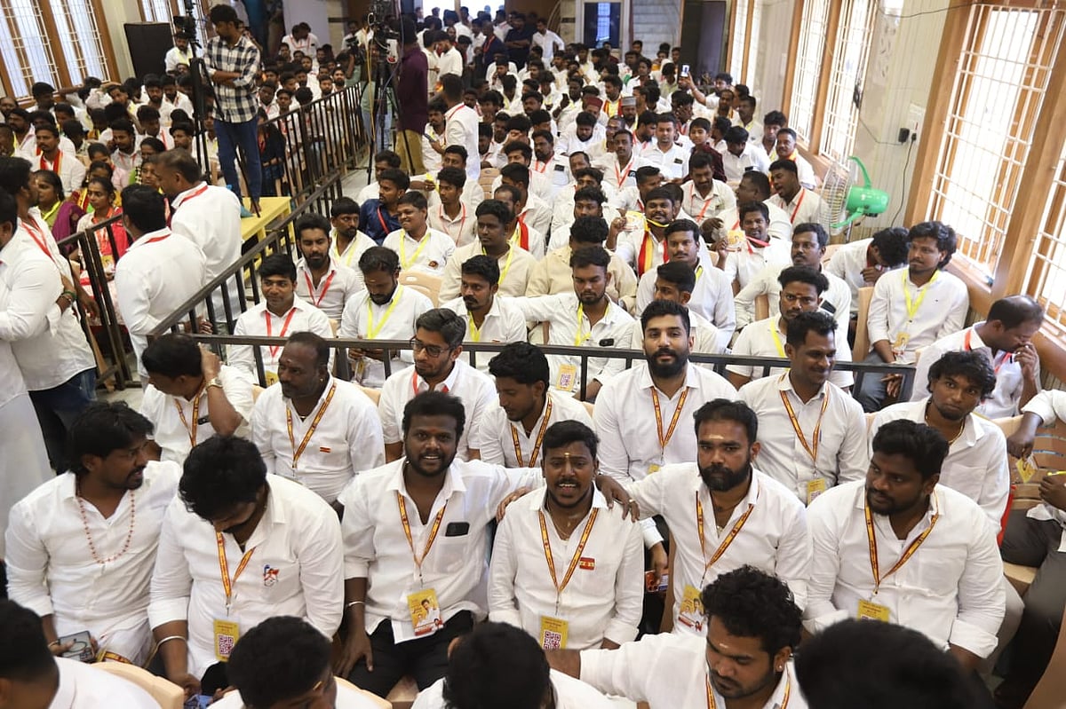 TVK-:-விஜய்-பெரம்பூரில்-போட்டி;-தீர்மானம்-போட்ட-ஆதவ்;-ஆமோதித்த-ஆனந்த்!