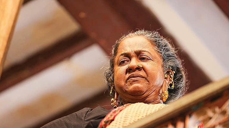 தாய் கிழவி: மறக்க முடியாத மாபெரும் ப்ளாக் பஸ்டர்.!- படத்தை பாராட்டிய இயக்குநர் ஷங்கர்