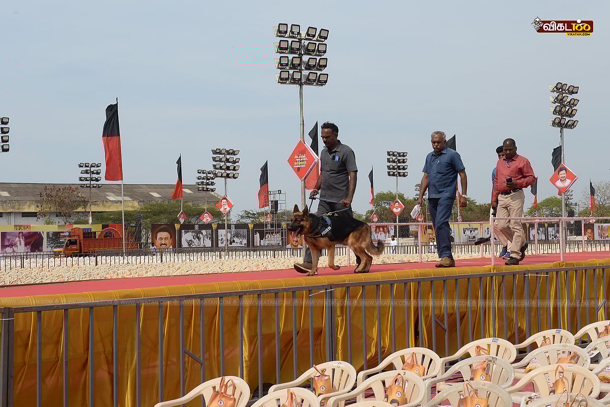 உதயநிதி-கலந்துகொண்ட-மேற்கு-மண்டல-திமுக-இளைஞர்-அணி-சந்திப்புக்-கூட்டம்---Photo-Album