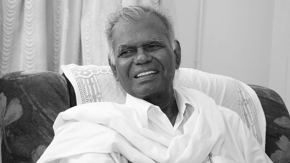 நல்லகண்ணு மறைவு: ஒரு தலைவர் இப்படித்தான் இருக்க வேண்டும் - சீமான் உருக்கம்