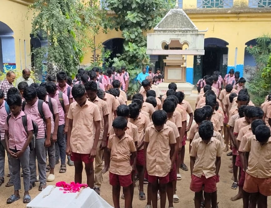 `தாமிரபரணி மணல் கொள்ளையை எதிர்த்து போராடி வென்றவர் நல்லகண்ணு ஐயா - ஸ்ரீவைகுண்டம் விவசாயிகள் கண்ணீர்