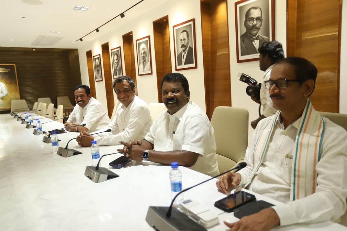 `மாநில காங்கிரஸ் தலைவருக்கு அக்கறையும், தெளிவும் இல்லையென்பது... - வேட்பாளர் பட்டியல் பற்றி ஜோதிமணி