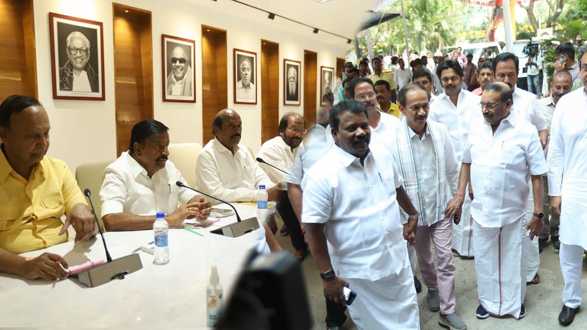 காங்கிரஸ் கட்சிக்கு `கவுண்டவுன் ஸ்டார்ட் - கழற்றிவிடும் மூடில் தி.மு.க!