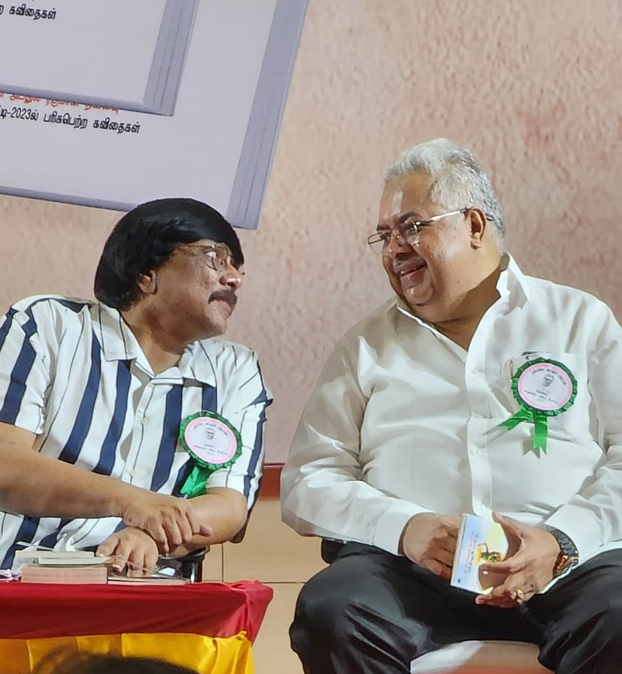 கவிஞர் மனுஷ்ய புத்திரனுடன் ஆர்.சிவகுமார்