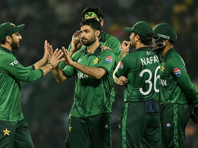 T20 WC: வீரர்களுக்கு ரூ.50 லட்சம் அபராதம்; பாக். கிரிக்கெட் வாரியம் அதிரடி முடிவு?
