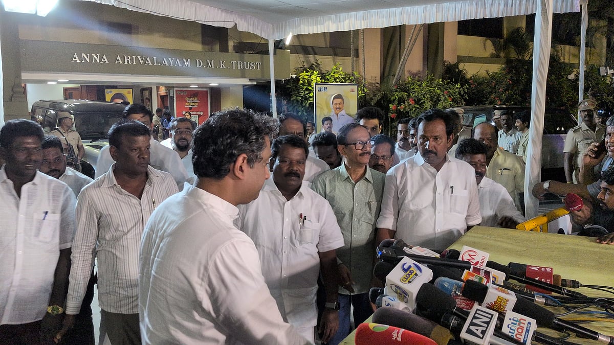 செல்வப்பெருந்தகை - கிரிஷ் சோடங்கர்