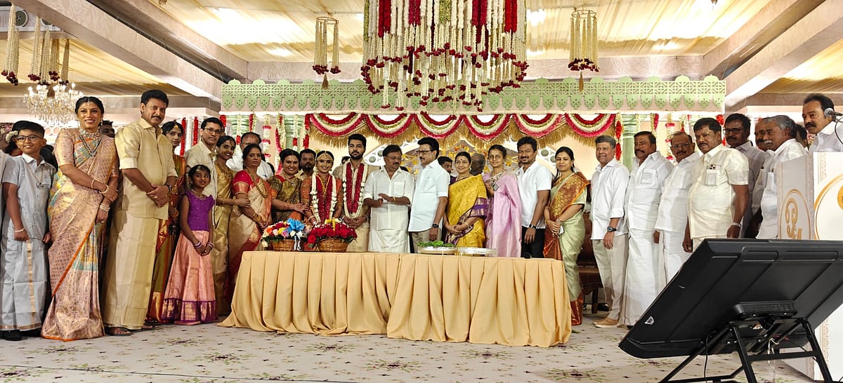 கண்கலங்கிய-துர்கா;-உற்சாக-ஸ்டாலின்---`இன்பன்,-இனியன்-என-தொடரும்-உறவு---அன்பில்-இல்ல-விழ