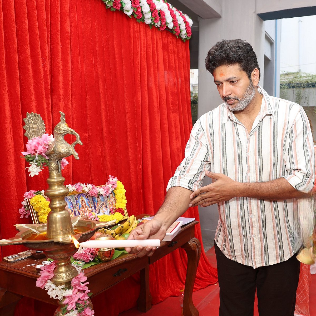 An-Ordinary-Man:-யோகி-பாபுவை-இயக்கும்-ரவி-மோகன்;-பூஜையுடன்-தொடங்கிய-படப்பிடிப்பு!|-Photo-Album