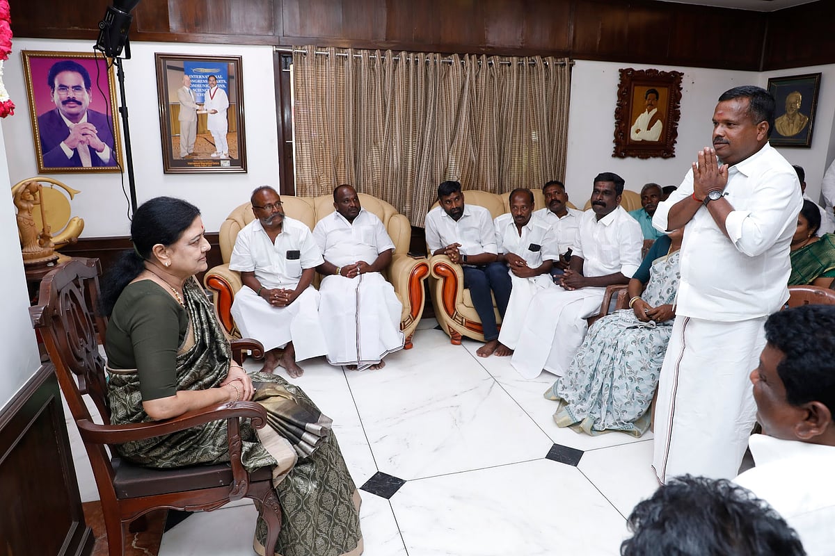 `அதிமுக-வேட்பாளர்களின்-ப்ளஸ்-மைனஸ்-ஃபைல்;-விஜய்யுடன்-கூட்டணி-பேச்சு---சசிகலாவின்-க