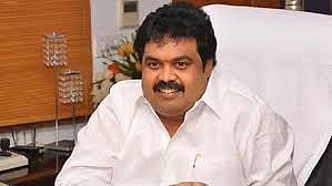 திருவள்ளூர் தொகுதி: தி.மு.க-வில் `சீட்க்கு கடும் போட்டி! - குஷியில் அ.தி.மு.க முன்னாள் அமைச்சர்