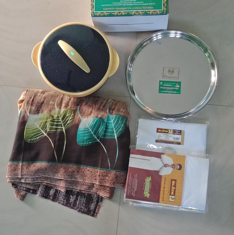 பண்ணையாளர்கள் அறிமுகப்படுத்திய பரிசுகள்... வளைக்கப்பட்ட வாக்காளர்கள்! | நினைவுச் சுவடுகள் 09