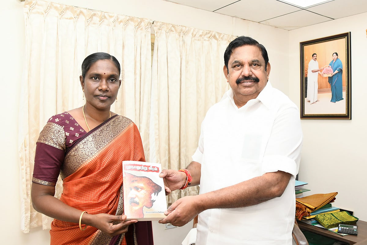 புறக்கணித்த விஜய் தரப்பு; முயன்று பார்த்த திமுக! - காளியம்மாள் அதிமுகவில் இணைந்த பின்னணி!