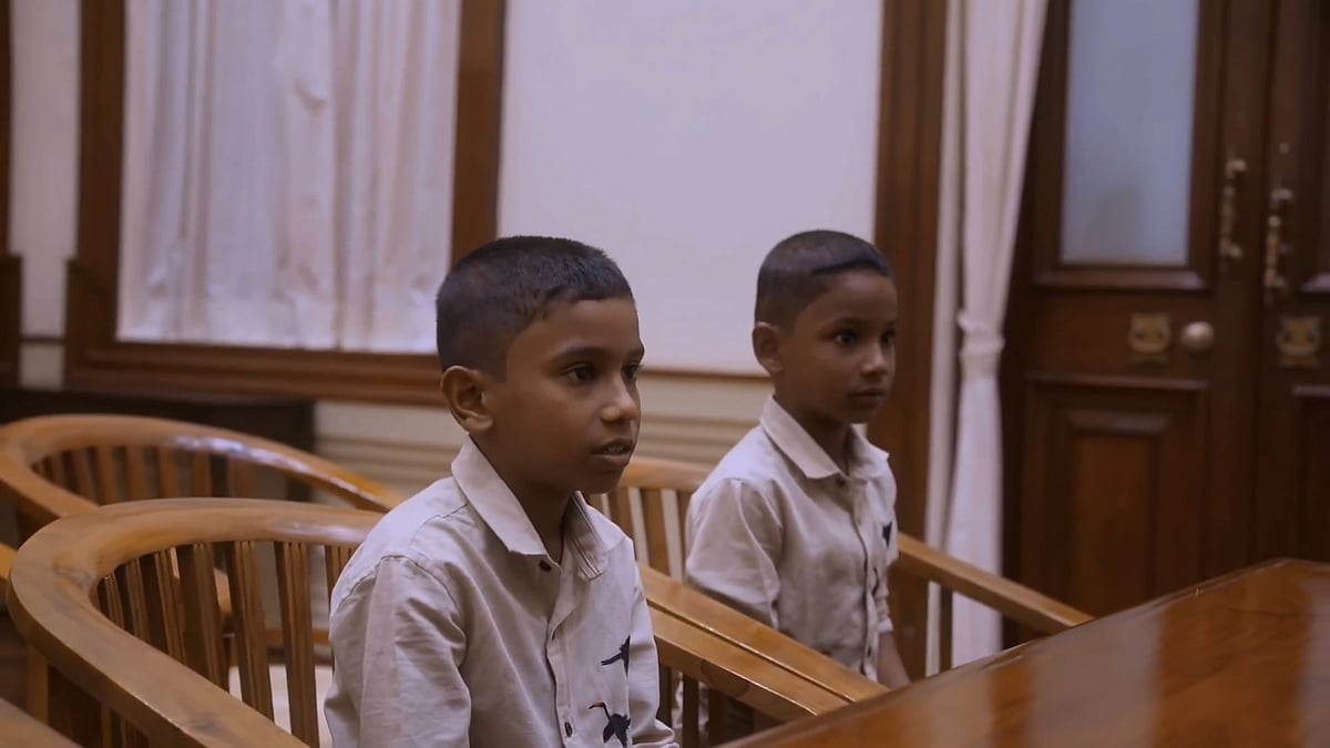 சிறுவர்களை பாராட்டிய ஸ்டாலின் 