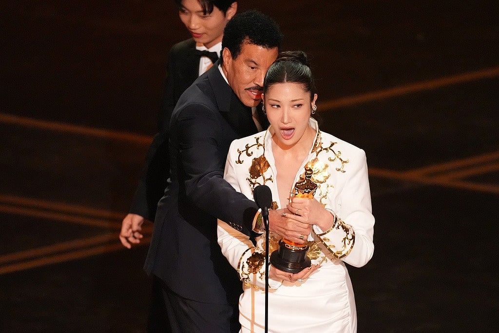 Golden - First K Pop Song Won Oscars