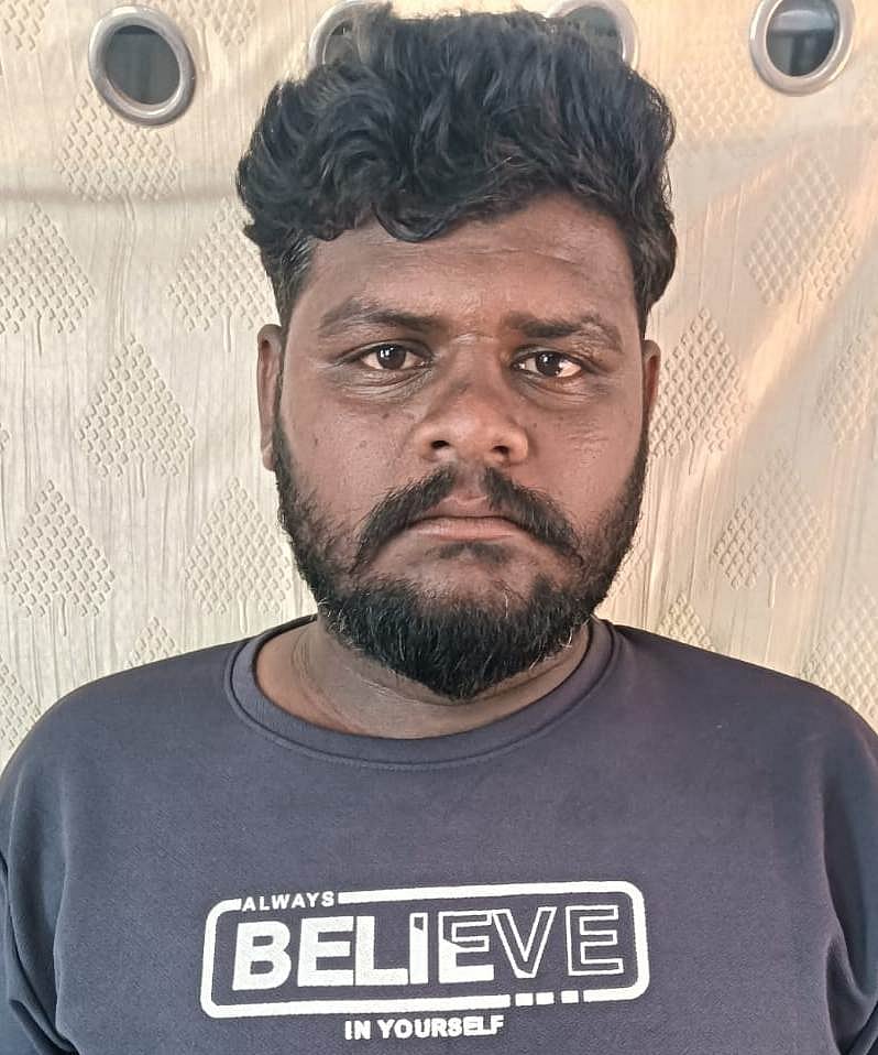 சென்னை:-`தனிமையில்-சந்திக்கலாம்-வா---தனியார்-ஊழியரிடம்-பெண்-குரலில்-பேசி-வழிப்பறி-ச