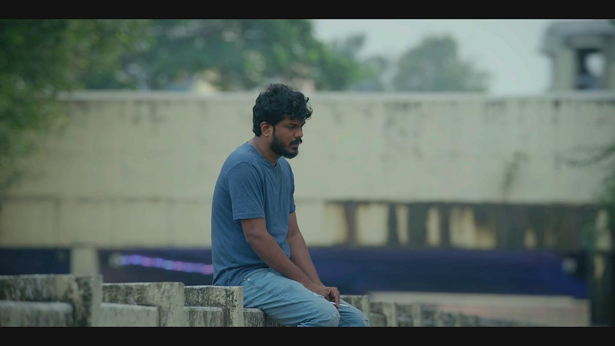 தேன்-சுடரே:-அந்த-வார்த்தைக்குப்-பெரிய-பஞ்சாயத்தாச்சு---பாடலாசிரியர்-மோகன்-ராஜன்-|-வ