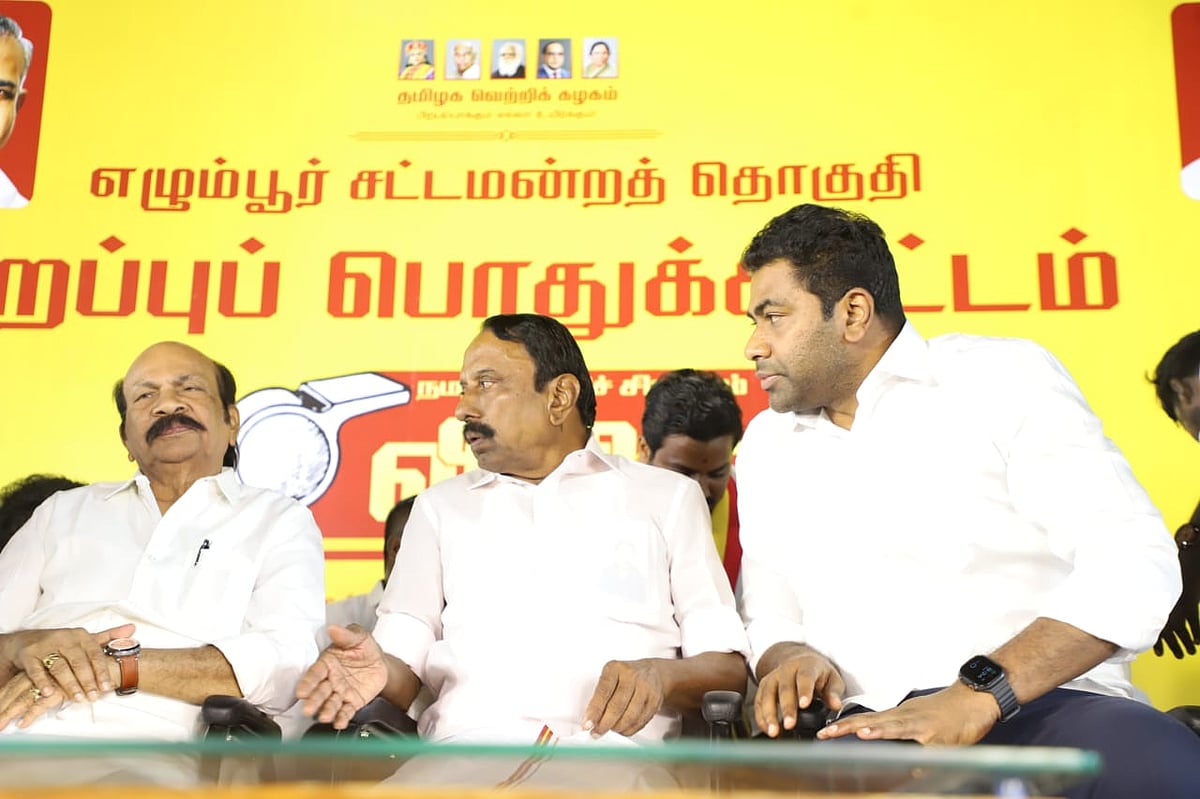 ராகுலுக்கு விஜய்தான் பிடிக்கும்; காங் நிர்வாகிகள் தவெக ஆபிஸில் நிற்கிறார்கள்! - ஆதவ் அர்ஜூனா