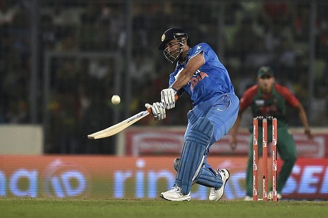 Dhoni: எனக்கு இளம் வயது தோனியைத் தான் பிடிக்கும்; ஏன்னா.!- சவுரவ் கங்குலி புகழாரம்