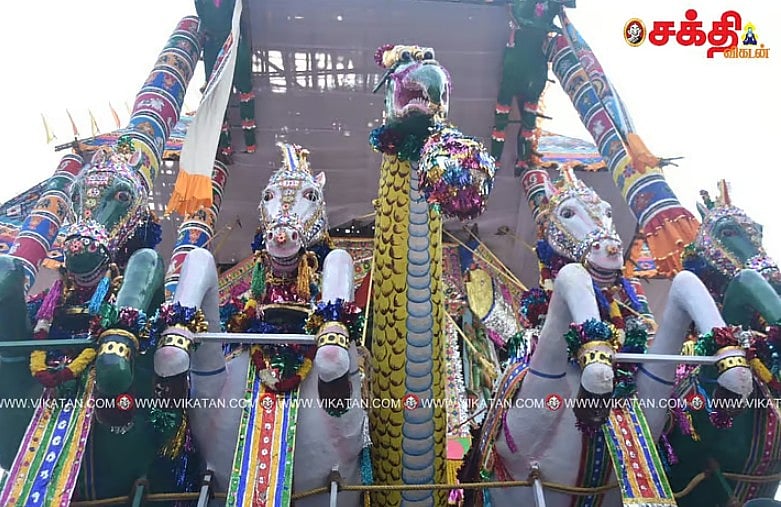 அகிலம் போற்றும் ஆழித்தேர் : 350 டன் எடை, 96 அடி உயரம், 320 அடி நீள வடம்.! களைகட்டும் திருவாரூர்!