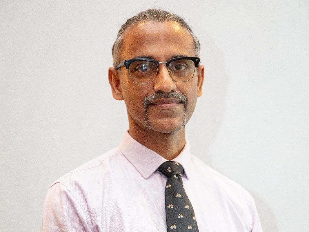 மனநல மருத்துவர் சிவ பிரகாசன்