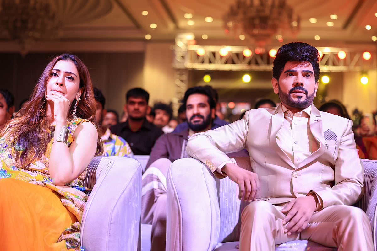 லீடர்:-காக்கி-சட்டை,-கொடி,-பட்டாஸ்-படங்கள்ல-நான்-செய்த-தவறு!---இயக்குநர்-துரை-செந்தில்