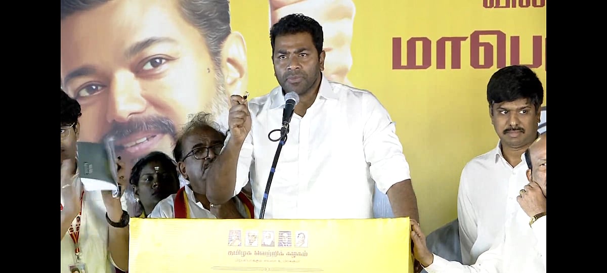 தவெக கூட்டத்தில் திமுகவினர் பாட்டில் வீச்சு? - மேடையிலேயே கொந்தளித்த ஆதவ்! - என்ன நடந்தது?
