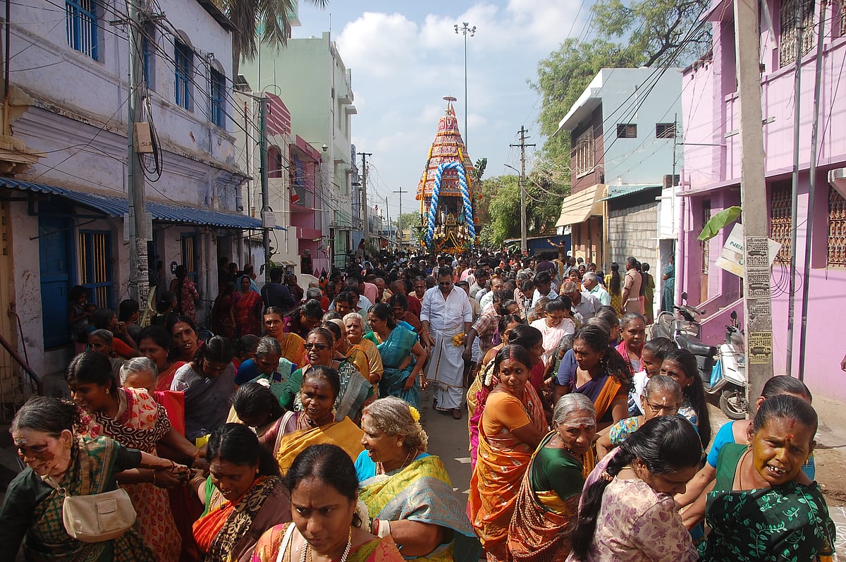 பாளையங்கோட்டை: ஸ்ரீ இராஜகோபால சுவாமி கோயில் பங்குனி பிரம்மோத்ஸவம் தேரோட்டம் திருவிழா | Photo Album