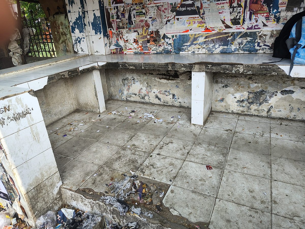 திருப்பத்தூர்:-இடிந்து-விழும்-நிலையில்-ஜலகம்பாறை-பேருந்து-நிறுத்தம்;-அச்சத்தில்-இருக்கும்-பயணிகள்