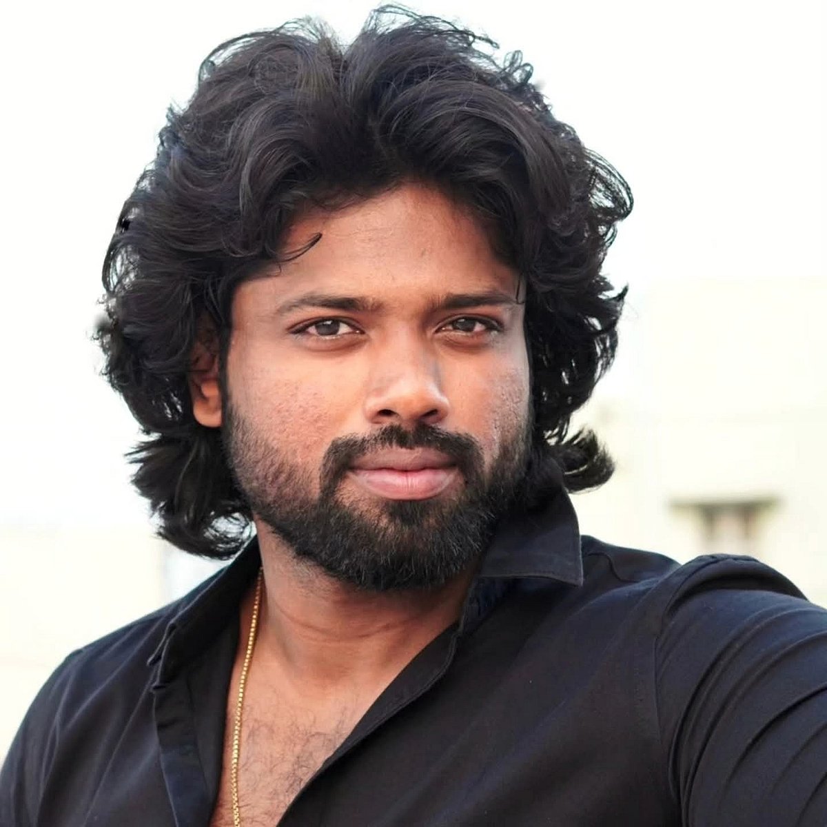 `கிட்னி மோசடி புகாரில் பிக்பாஸ் ஜூலி; ஆதாரங்கள் போலிஸில்.! - அதிர்ச்சி தகவலின் பகீர் பின்னணி