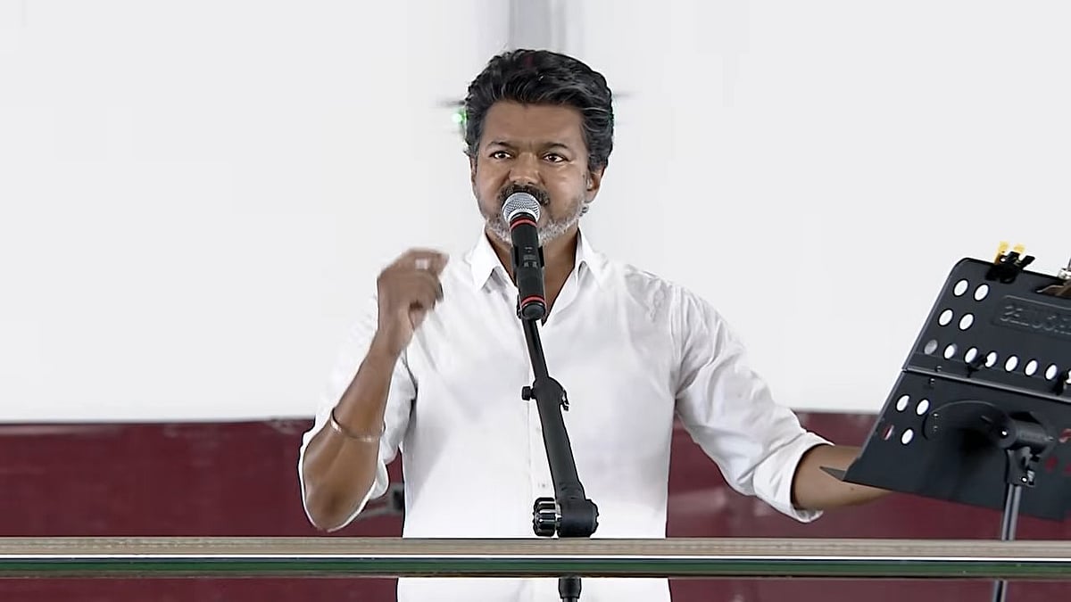 காத்திருந்து எலெக்சனுக்கு 30 நாளுக்கு முன்னாடி அவதூறு பரப்புறாங்க - நெல்லையில் விஜய் ஆவேசம்!