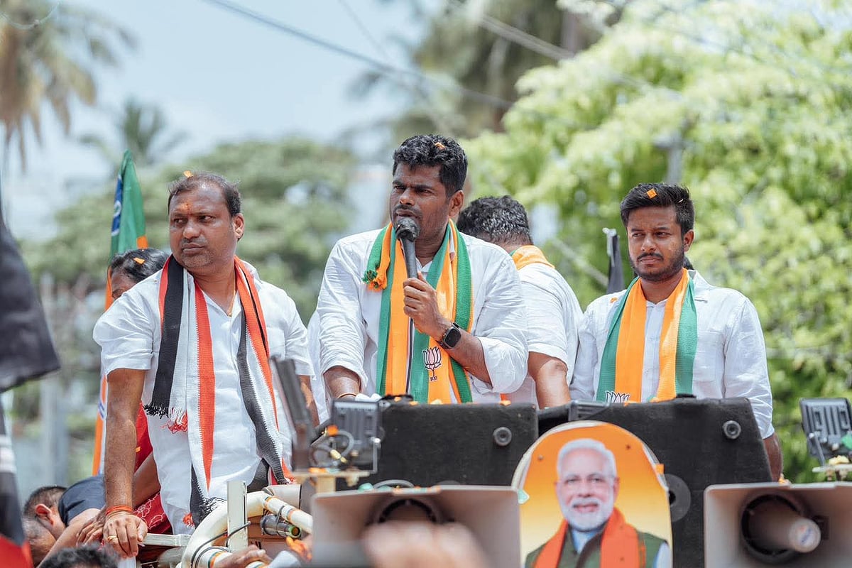 ’அண்ணனைத் தொடர்ந்து களத்திற்கு வந்த தம்பி’ – வானதி சீனிவாசனுக்காக வாக்கு சேகரிக்கும் மகன்கள்