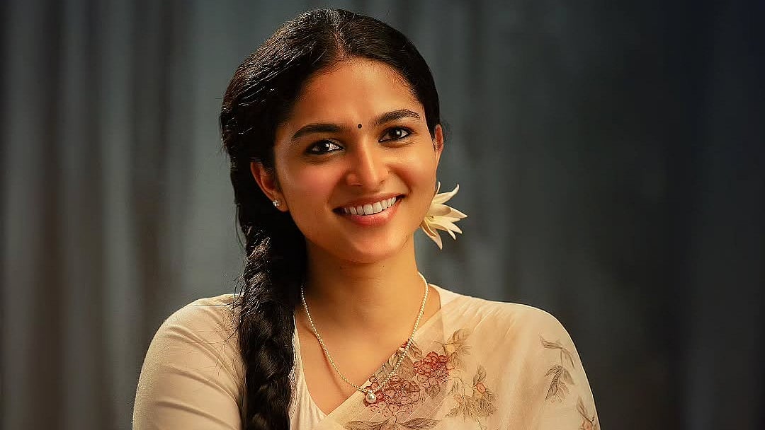 Kayadu Lohar: `பவழமல்லி' - நானி முதல் துல்கர் சல்மான் வரை; அசத்தும் கயாடு லோஹரின் லைன் அப்