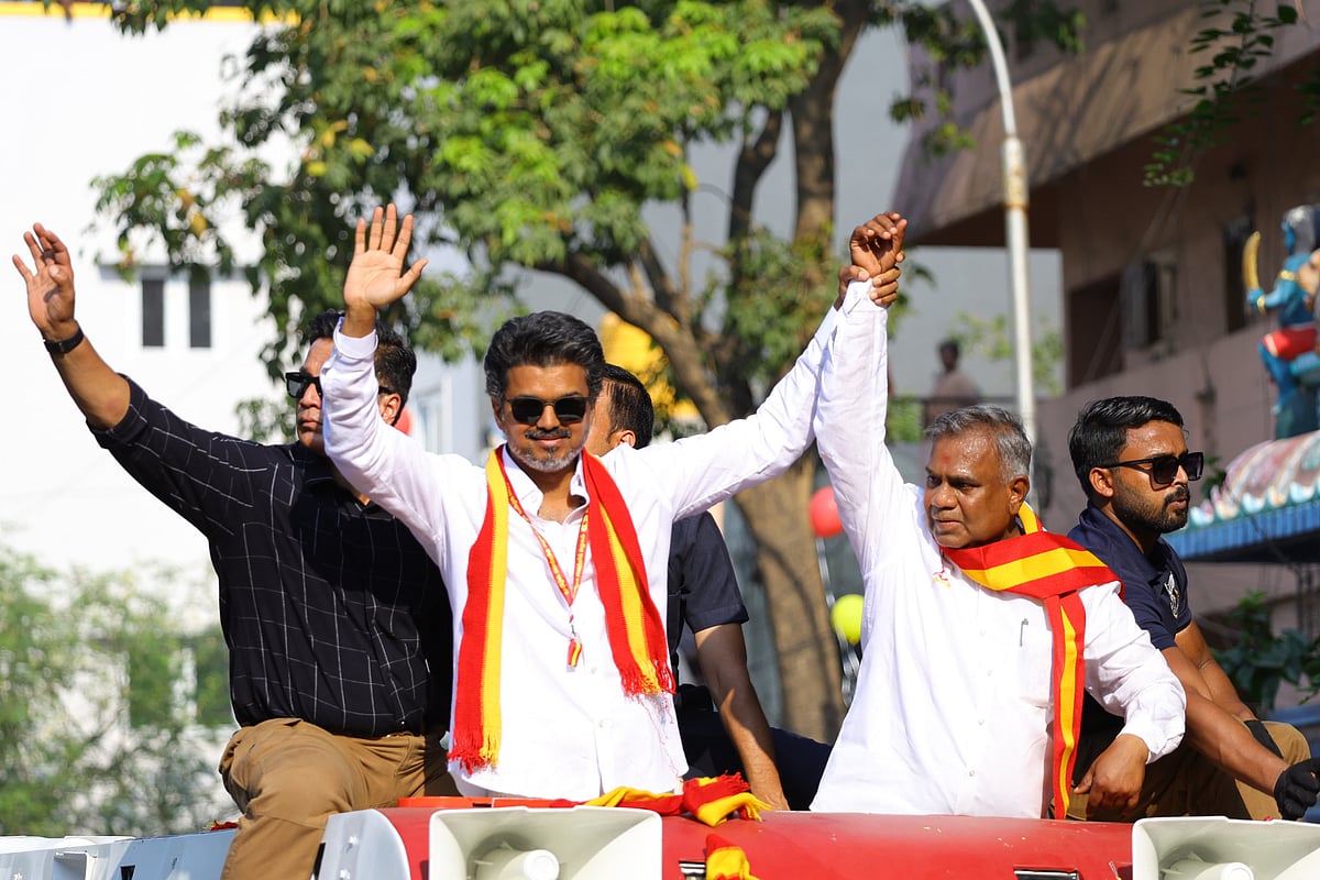 நேரமிருந்தும் பிரச்னைகளை பேச மறுத்த விஜய்; ஏமாற்றமடைந்த தவெக தொண்டர்கள்! - என்ன நடந்தது?