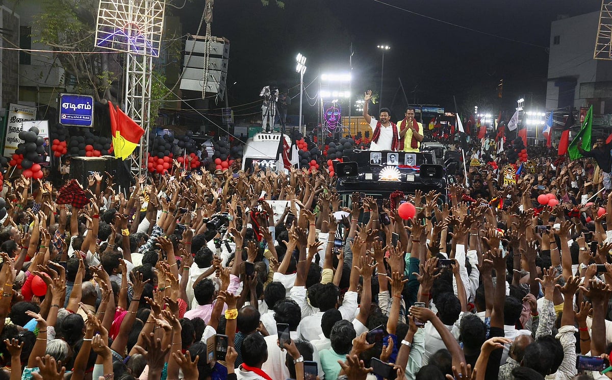 திண்டுக்கல் சீனிவாசனுக்கும், செல்லூர் ராஜூவுக்கும் இடையே யார் பெரிய Scientist எனப் போட்டி- உதயநிதி
