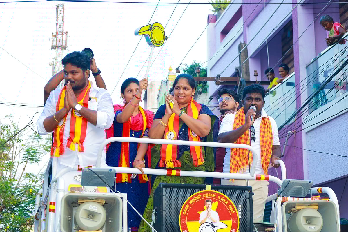 காமாட்சி ஜெயகிருஷ்ணன்