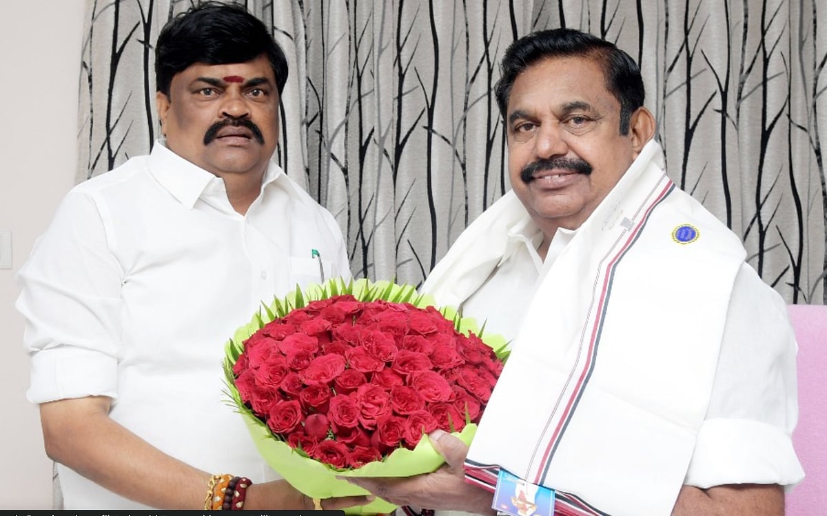 ராஜேந்திர பாலாஜி - எடப்பாடி பழனிசாமி