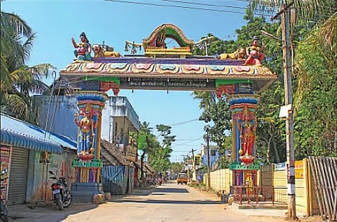 கொரநாட்டுக் கருப்பூர் பெட்டிக்காளி கோயில்