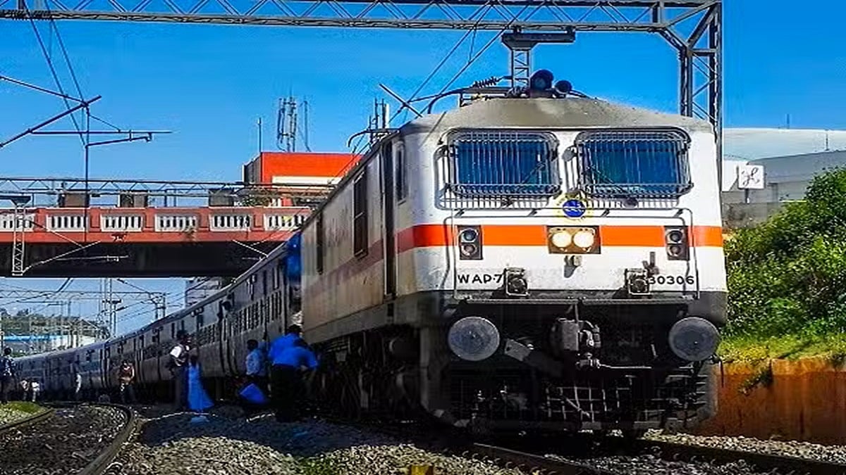 Career: Railway-ல் 6,557 வேலைவாய்ப்பு; B.Sc., B.E., B.Tech படிச்சிருக்கீங்களா? சூப்பர் வாய்ப்பு இதோ!