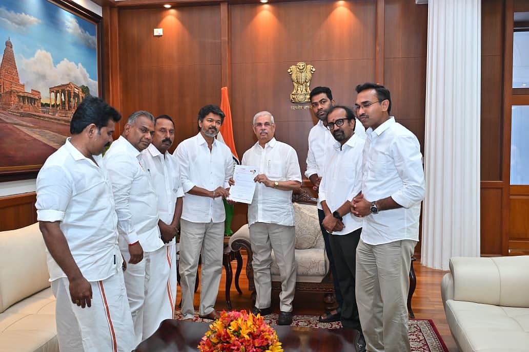 விஜய் - ஆளுநர் சந்திப்பு