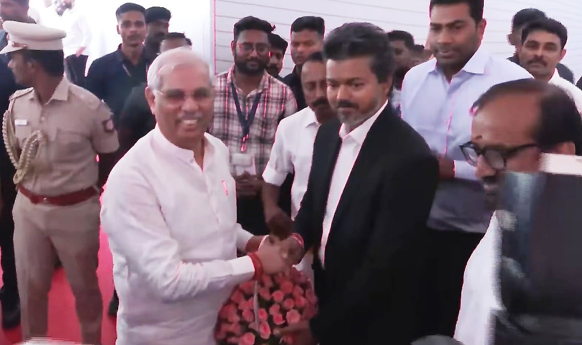 ஆளுநர் அர்லேகர் - விஜய்
