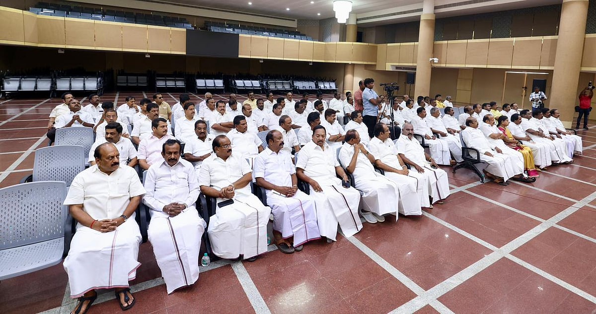 திமுக மாவட்ட செயலாளர்கள் கூட்டம்