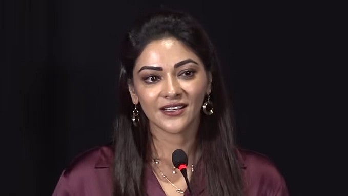 அபிராமி 