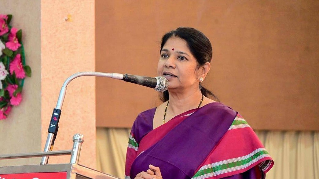 டெல்லி பிரதிநிதி சர்ச்சை:  தவெகவில் ஒருவர்கூட தகுதியானவர் இல்லையா? - கனிமொழியின் இரண்டு கேள்விகள்!