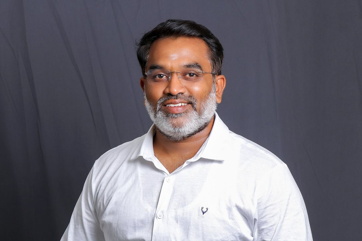 முகுந்தன்