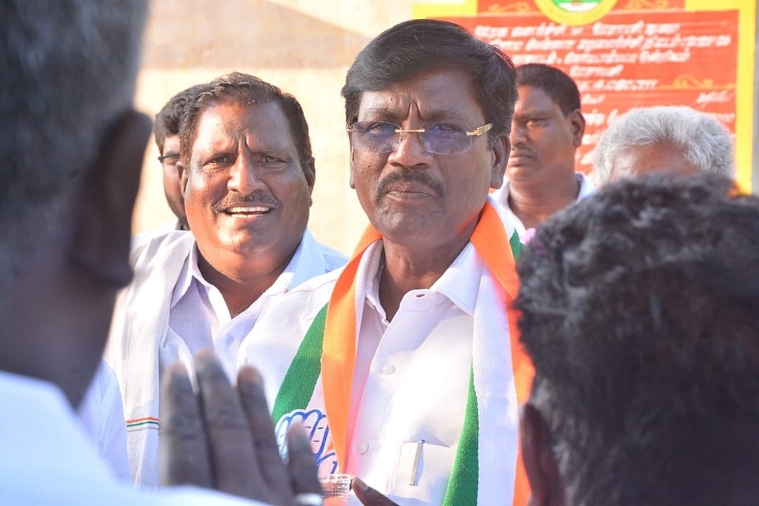 உயர் கல்வித்துறை காங்கிரஸ் அமைச்சர் பி.விஸ்வநாதன்