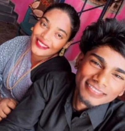 வல்லரசுடன் திருநங்கை பூமிகா