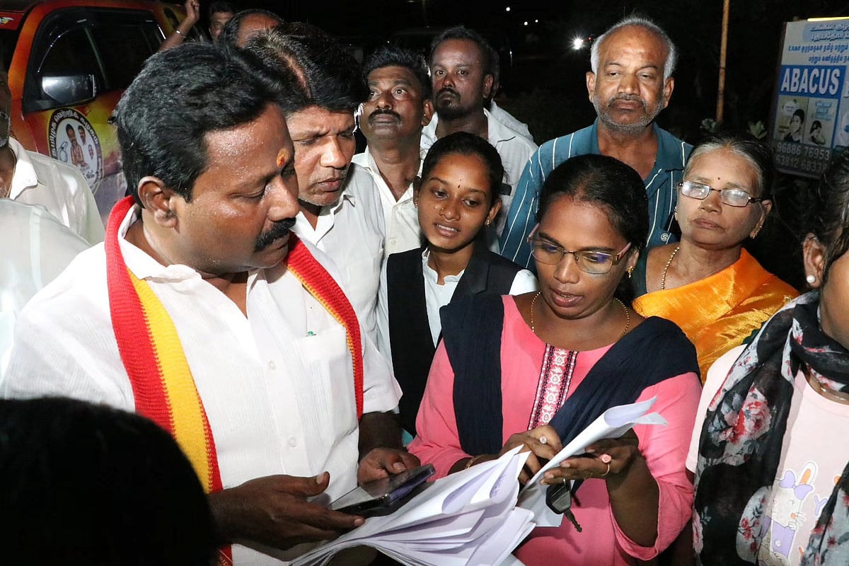தவெக திருவெறும்பூர் எம்.எல்.ஏ. நவல்பட்டு விஜி 