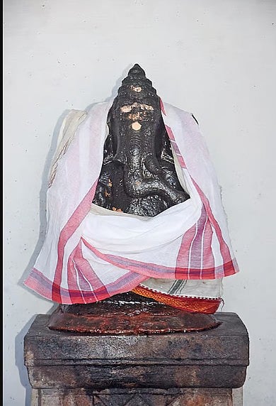 மகேந்திரப்பள்ளி திருமேனி அழகர் கோயில்