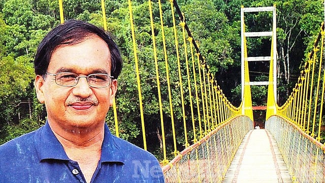 `பாலங்களின் மனிதர்’ கிரிஷ் பரத்வாஜ்; 140+ பாலங்களைக் கட்டி கிராமங்களை இணைத்த சாதனையாளர்!
